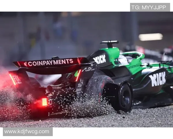 F1赛车赛季技术革新分析及车队适应能力对比研究 F1赛车赛季技术革新分析及车队适应能力对比研究